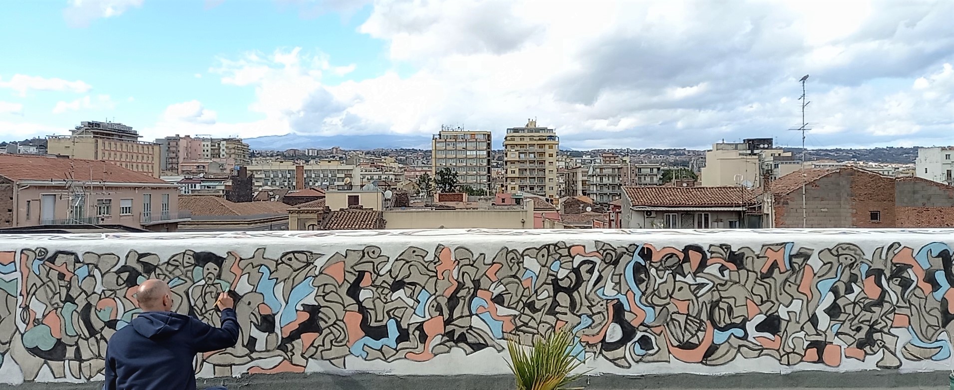 Friedensalgorithmen Wandmalereien zeitgenössischer Künstler in Sizilien cortile delle nevi